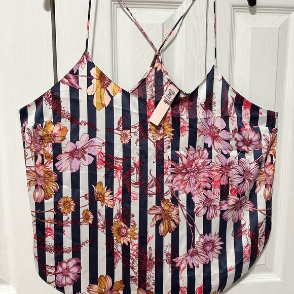 Victoria’s Secret- two silk pajama set Size XL - Picture 2 of 5